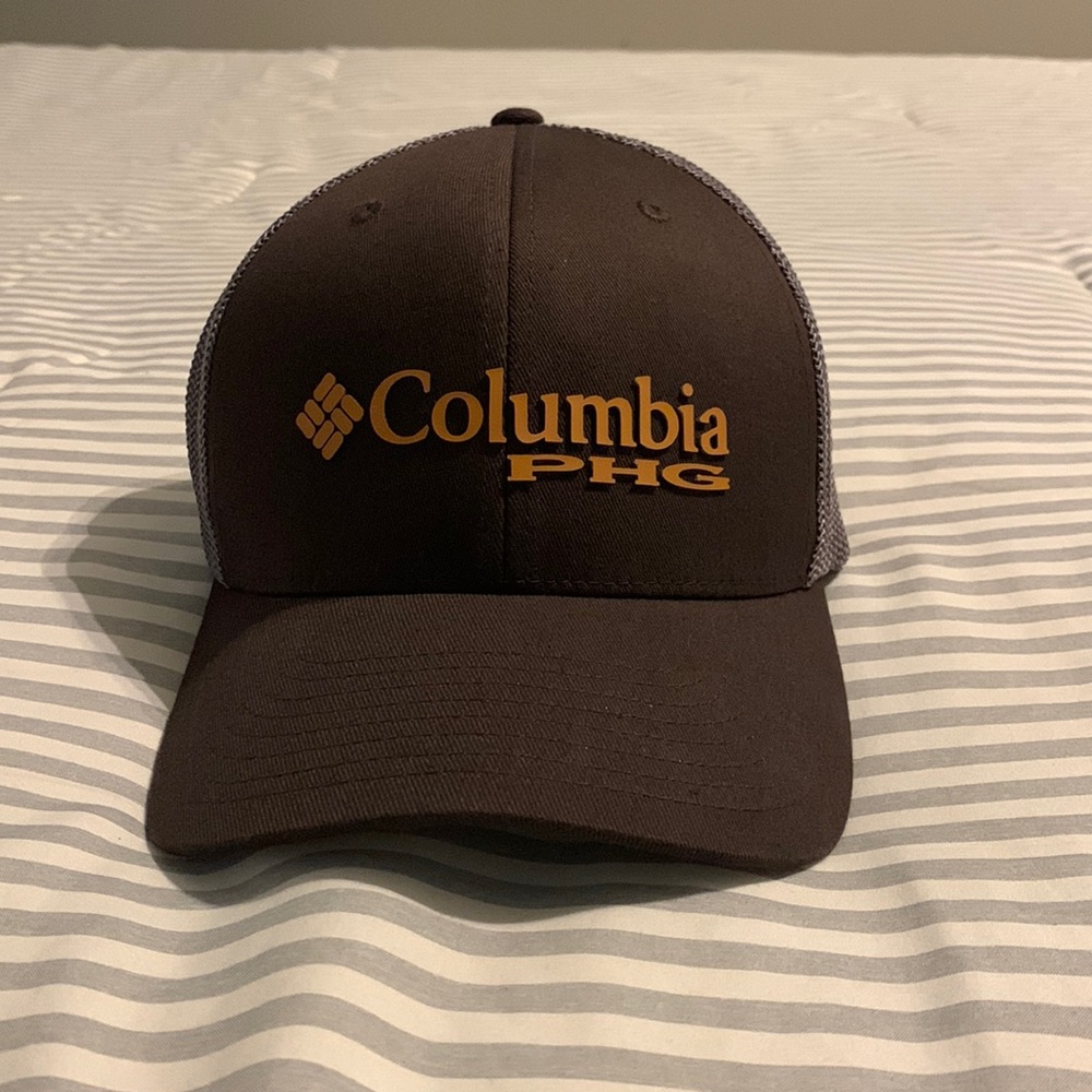 Men’s Columbia deer emblem fitted Cap